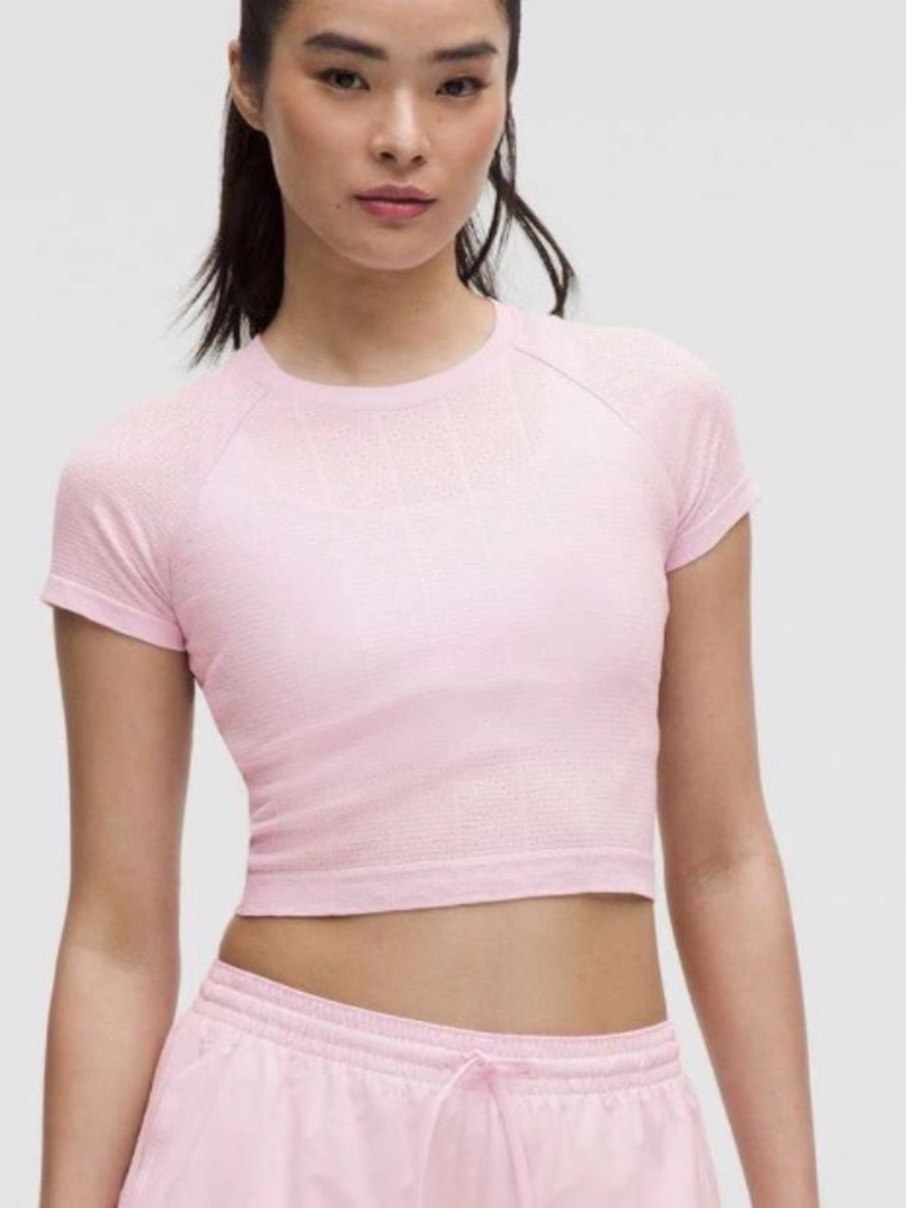 Lululemon cropped swiftly top